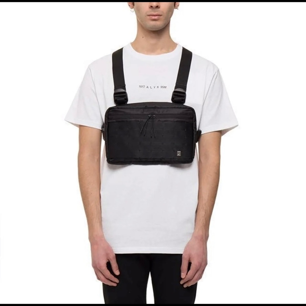 1017 Alyx 9SM Chest Bag/Rig